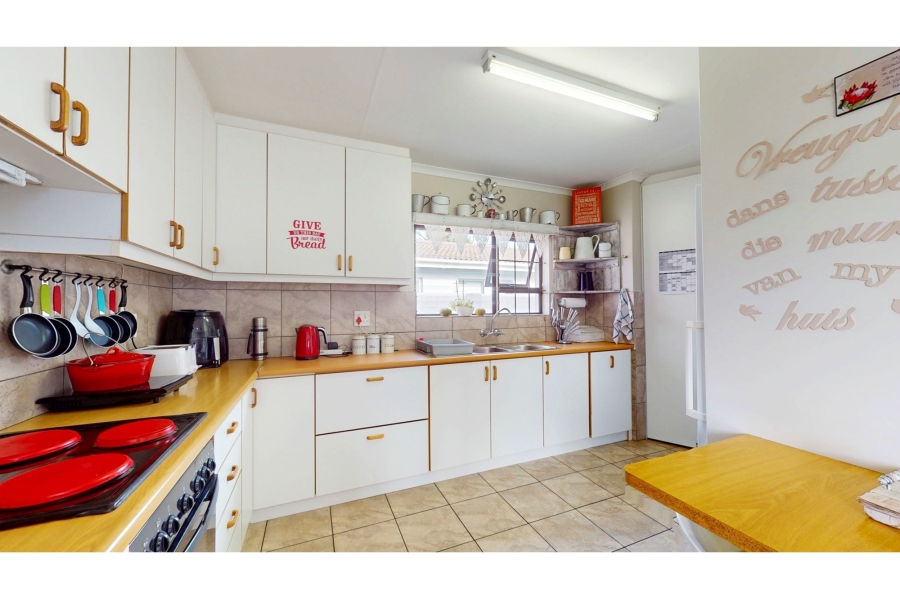 3 Bedroom Property for Sale in Country Club Western Cape